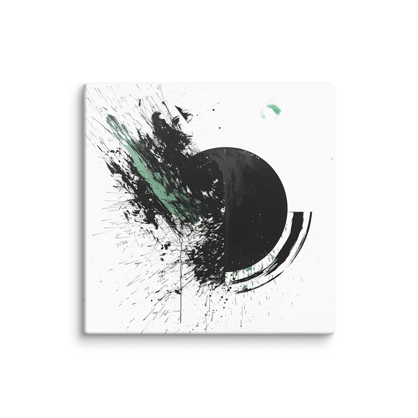 Wandbild Green Circle No. 02 aus der Kollektion Chaos & Order im Format 24x24 Zoll mit schwarzer Halbkreisform, gruenen Farbflaechen und abstrakter Tusche-Spritz-Komposition